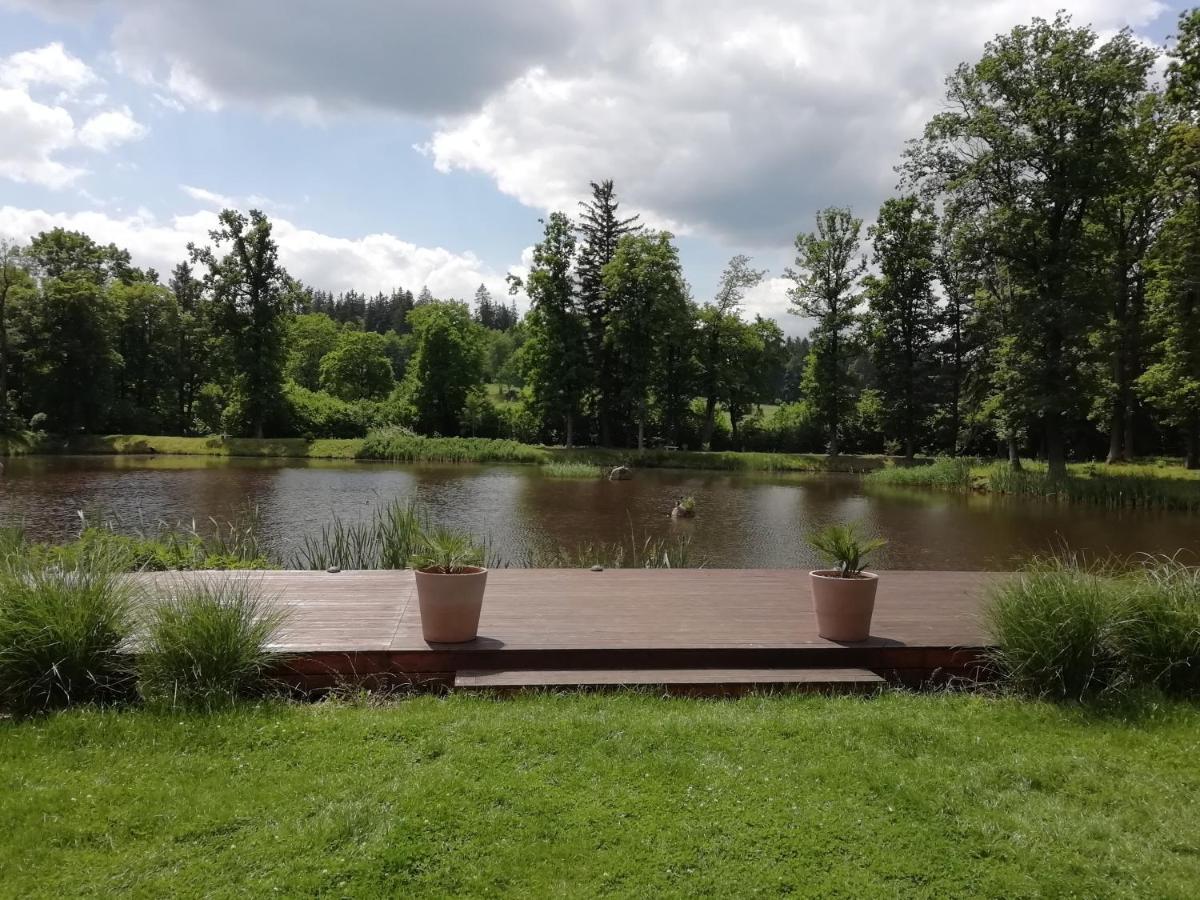 Zamek Karpniki Schloss Fischbach Lomnica  Luaran gambar